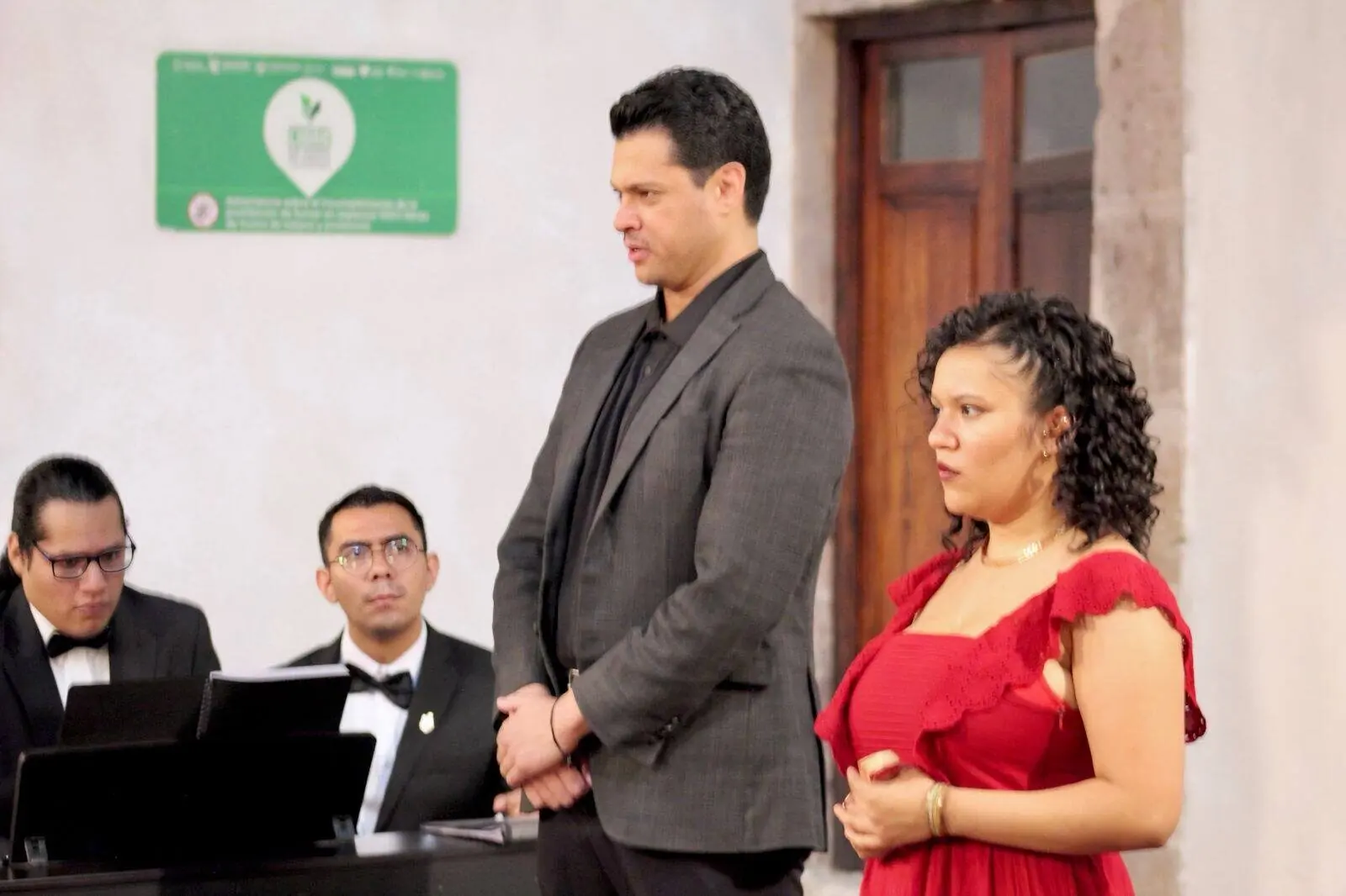 Omar Nieto y Natali Juárez